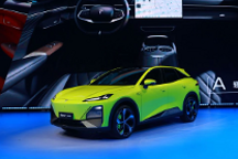 增程、纯电同步上市，深蓝S7 14.99万元起售