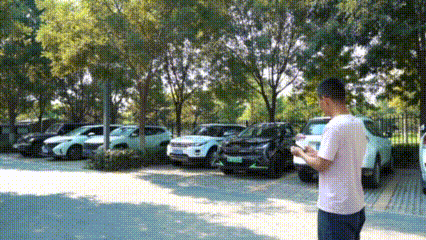 自動進(jìn)出車外1.GIF
