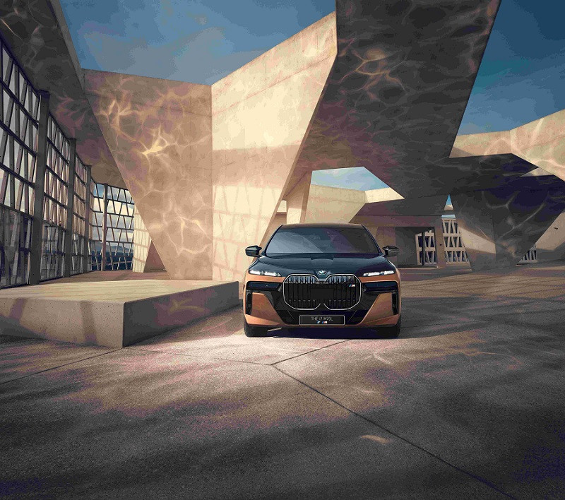 01.創(chuàng)新純電動(dòng)BMW i7 M70L .jpg