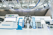 瑞浦兰钧IAA上连续放大招!问顶家族产品、欧洲发展战略、ESG碳中和路线齐首发