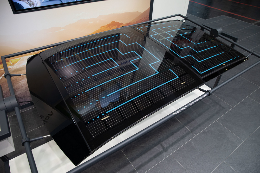 偉巴斯特慕尼黑車展車頂系統(tǒng)和電動化解決方案創(chuàng)新