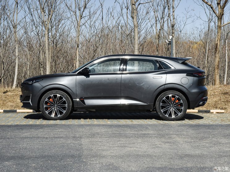 長(zhǎng)安汽車 長(zhǎng)安UNI-K 智電iDD 2023款 智電iDD 1.5T 135km智領(lǐng)型 