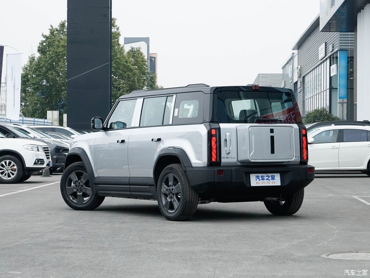 奇瑞新能源 奇瑞iCAR 03 2024款 401km 兩驅(qū)標準進階版