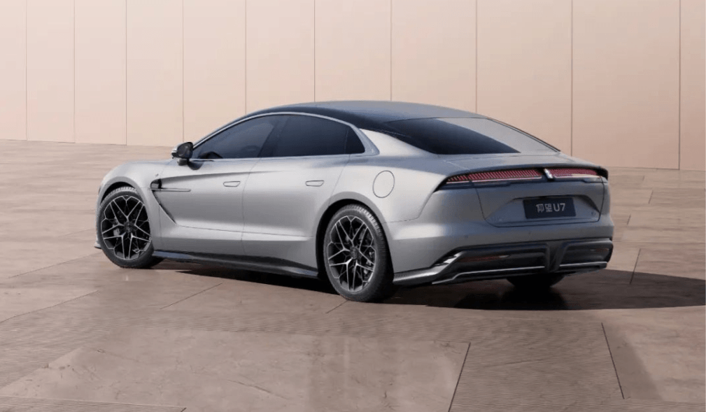 比亞迪仰望U7官宣！定位百萬級新能源旗艦轎車