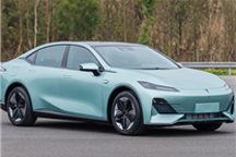 深蓝SL03整车被烧 国内首个氢燃料车火烧试验完成