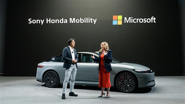 融入索尼電視的索尼汽車