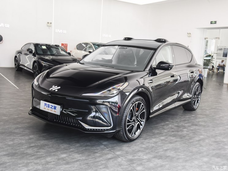 智己汽車 智己LS7 2023款 100kWh Pro四驅(qū)版