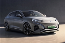 比亚迪全球首创“转向解耦游戏车” 车内打方向不磨轮胎