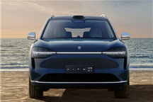 问界M9选配后平均售价56万：还有法拉利、宾利置换车主