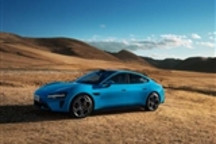 小米SU7新官图发布 缩小尾标/碳纤维后视镜