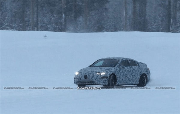“翹臀”設計超亮眼！全新梅賽德斯-AMG CLA 純電車型諜照曝光