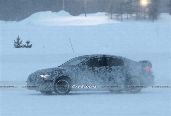 “翹臀”設計超亮眼！全新梅賽德斯-AMG CLA 純電車型諜照曝光
