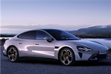 雷军调研50万内最好看轿车！小米SU7不参与 原因很公平