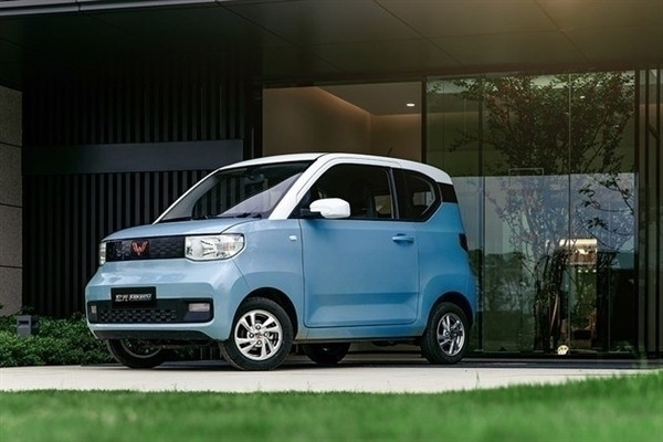 五菱宏光MINI EV現(xiàn)身美國街頭 五菱總經(jīng)理：售價約28萬多