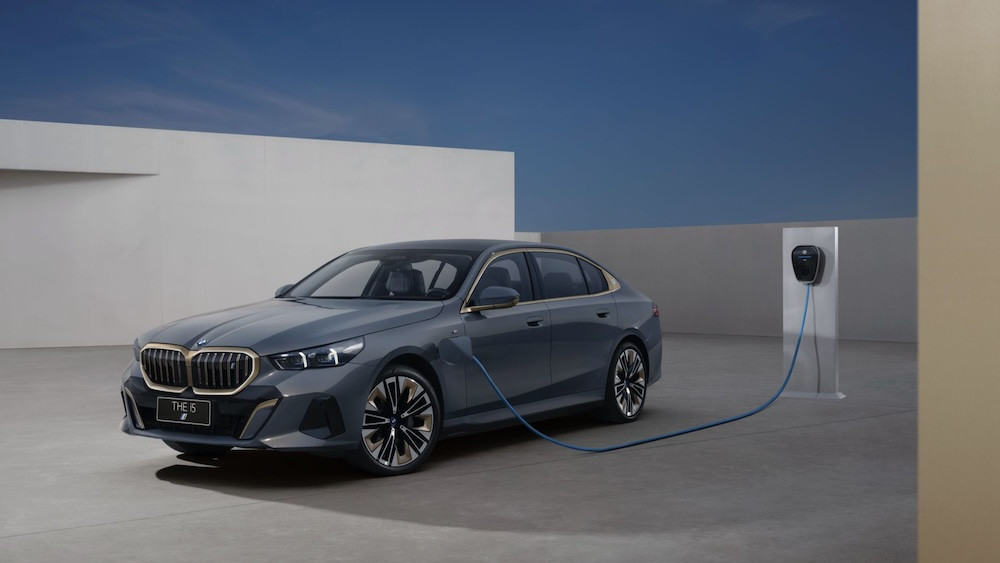 油電同價(jià)43.99萬(wàn)起 全新BMW 5系上市