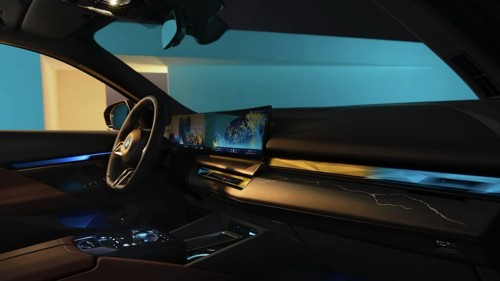 油電同價(jià)43.99萬(wàn)起 全新BMW 5系上市