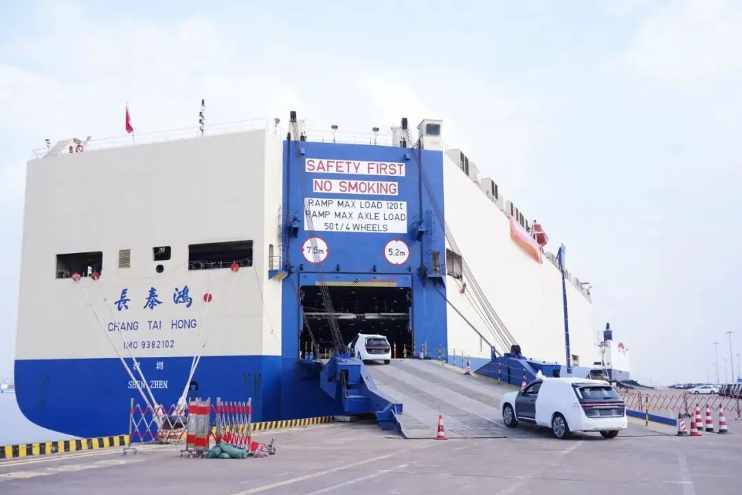 本土企業(yè)強(qiáng)勢(shì)出海，2024年乘用車出口欲破500萬(wàn)大關(guān)