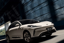 智驾厮杀升级！智己加入城市NOA混战，比亚迪也要大干一场