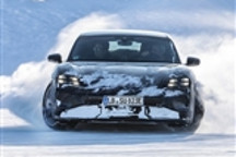 今年春季发布 改款保时捷Taycan新消息曝光