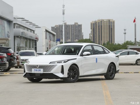 长安汽车 逸达 2023款 蓝鲸NE 1.5T GDI DCT尊享型