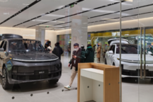 汽车销售围城：从合资逃离，却卷死在新能源