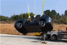 车身扭转刚度超劳斯莱斯 零跑整活:拿C10高空荡秋千