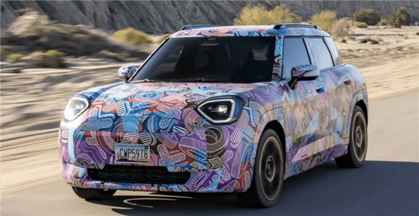 品牌首款純電SUV！MINI Aceman最新官方諜照發布：4月24日全球首秀