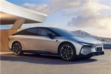 小鹏P7+即将全球首秀 何小鹏：30万以内最大空间轿跑