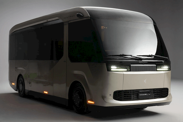 車長6.99米、續(xù)航275公里：富士康中型電動(dòng)巴士Model U發(fā)布
