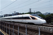 网友花24元买高铁商务座 被免费送55元饭食！12306回应