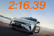 极氪001 FR刷新上海F1赛道纪录,售价76.9万,2.07秒破百