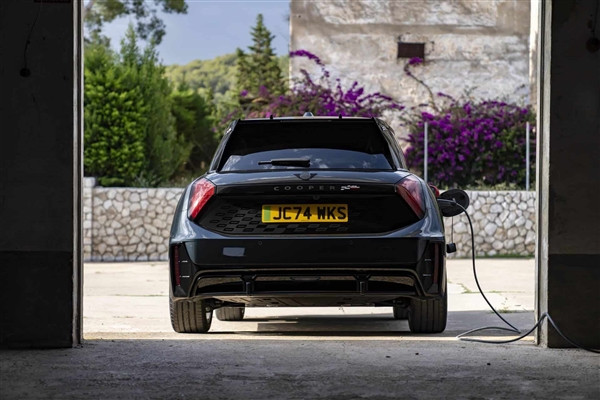 MINI純電JCW