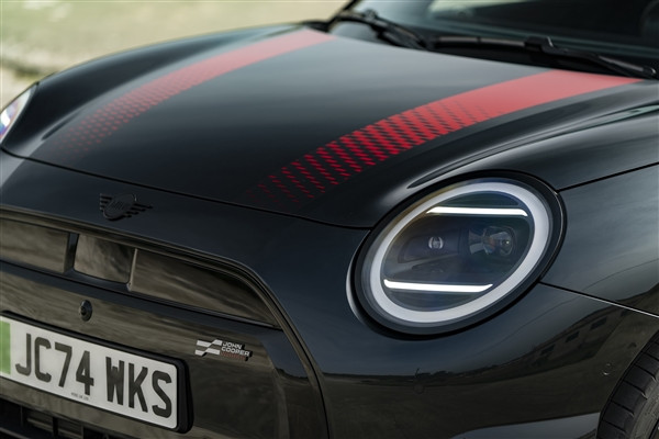 MINI純電JCW