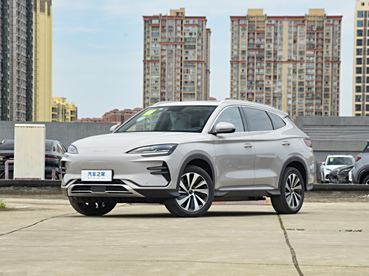 比亚迪 宋PLUS新能源 2024款 荣耀版 EV 520km 豪华型