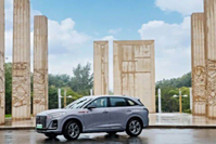 紅旗HS3 PHEV：超級(jí)混動(dòng)，成為年輕一代的旗手