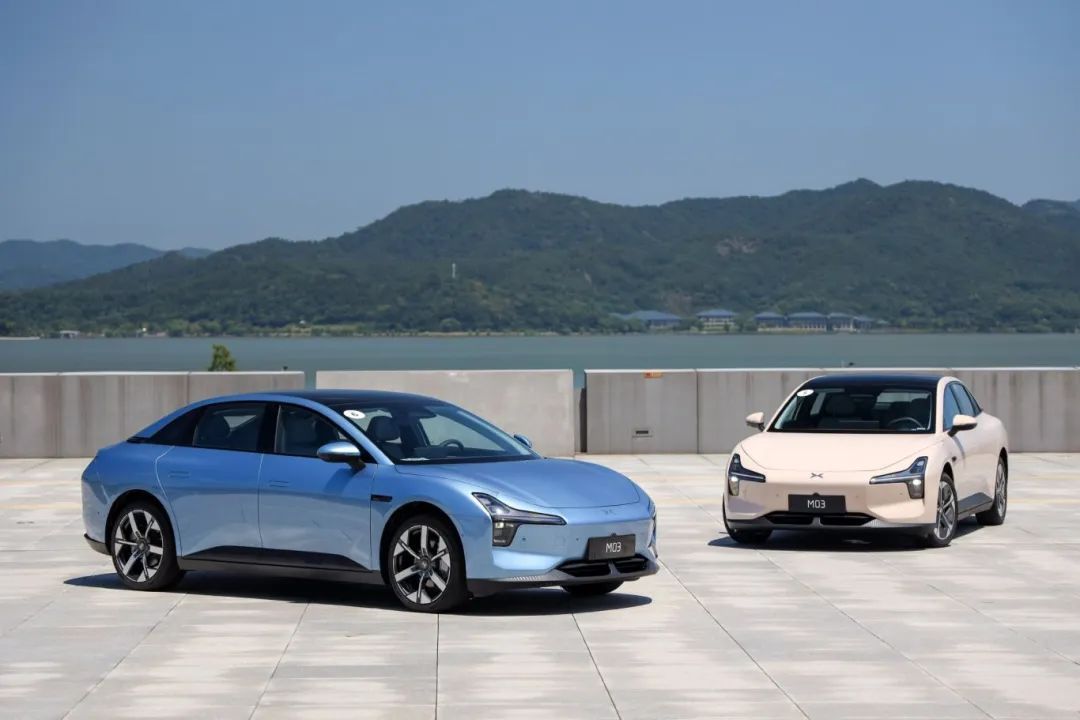 賣新能源車：產(chǎn)能拉胯，立正挨打