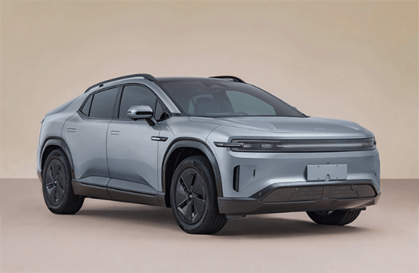 一車能當三車用！長安啟源E07實車展示：轎車、SUV、皮卡三合一