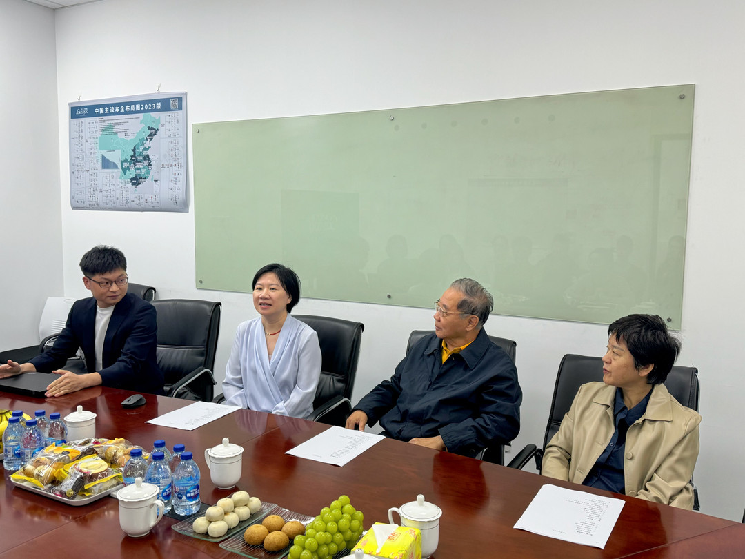 中國汽車工程學會名譽理事長、中國汽車人才研究會名譽理事長付于武蒞臨蓋世汽車走訪交流