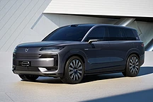 比亚迪腾势N9插混版申报:3.2吨重,百公里油耗仅7.29L