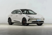 智己LS6上市30天锁单超3.3万台，续航高达802km支持快充