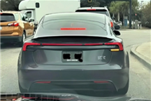 疑新款特斯拉Model Y Plaid無偽裝諜照：首次用上貫穿尾燈