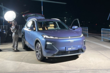 雷神EM-i混動 全新中型SUV 綜合續航1430km！吉利銀河星艦7首發
