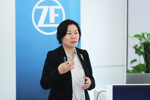 中國汽車圈，盛產“女掌門”？