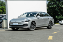 荣威D7 DMH与iMAX8 DMH新车型上市，续航纪录刷新