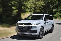 “林肯领航员SUV新车型亮相广州车展：3.5升V6动力升级”