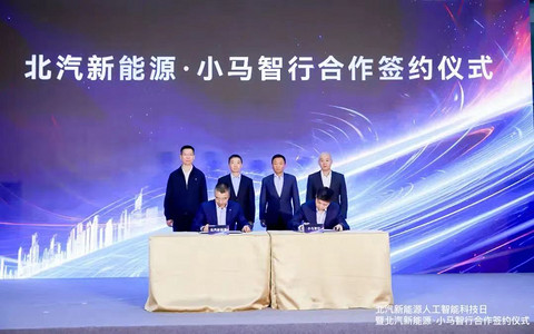 进击的Robotaxi,商业化之路还远吗?