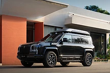 比亚迪仰望U8越野玩家版OTA升级：无人机控制、方言识别等10项新功能