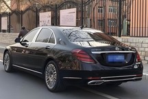 小米SU7 AI识车功能出错：迈巴赫误识别为日产天籁