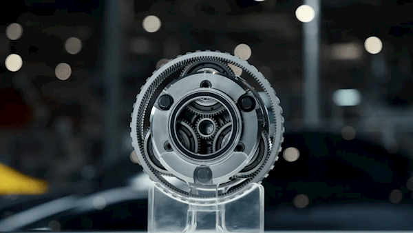 小米超級四電機(jī)系統(tǒng)展示：2054匹馬力、支持原地掉頭！