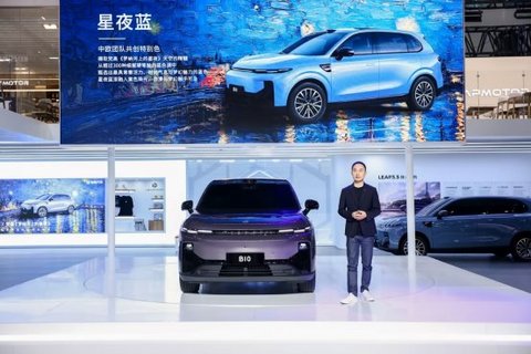 零跑全新B系列首款全球化车型B10广州车展国内首秀,将拉动零跑销量再攀高峰
